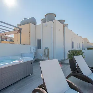 kernice-penthouse-with-sea-and-country-views-of-xghajra.qawrahotelsmalta.org/